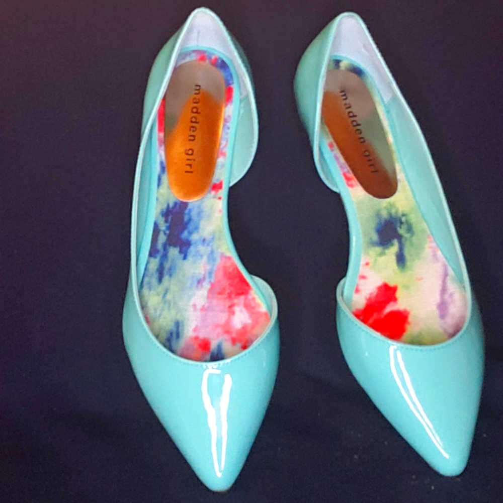 Madden Girl Turquoise Flats Size 7